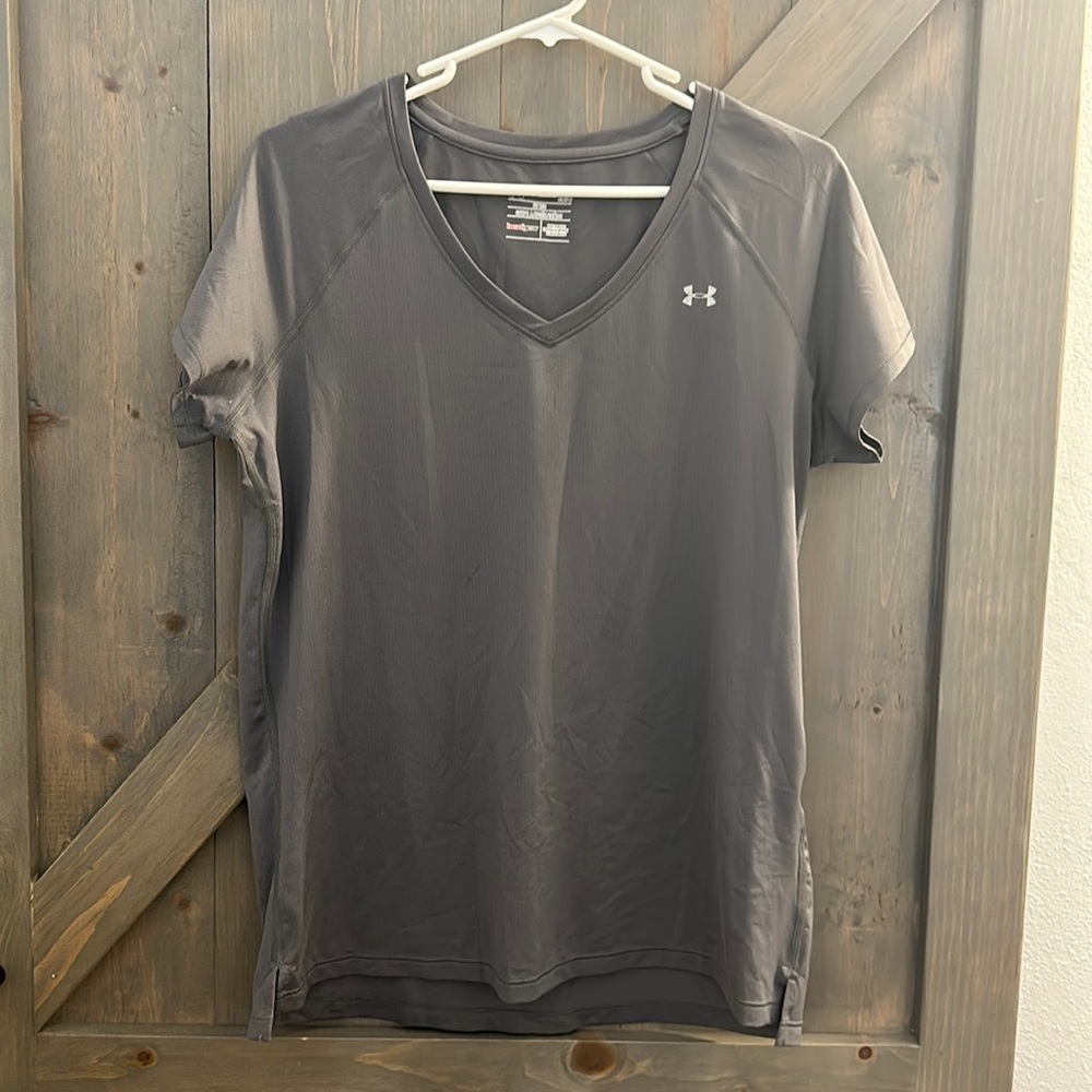 Under Armor gray fitted shirt
